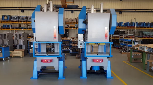 6 stages in the manufacture of our 80T presses